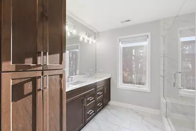 1233 Gateway Court, Northbrook, IL 60062 - Photo 10