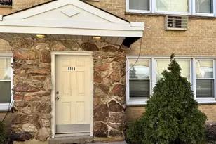 8518 W Rascher Ave, Chicago, IL 60656 - Photo 2