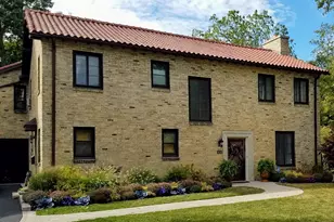 434 Lakeside Manor Rd, Highland Park, IL 60035 - Photo 2