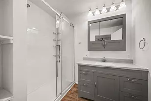 210 Brookhaven Dr, Elk Grove Village, IL 60007 - Photo 20