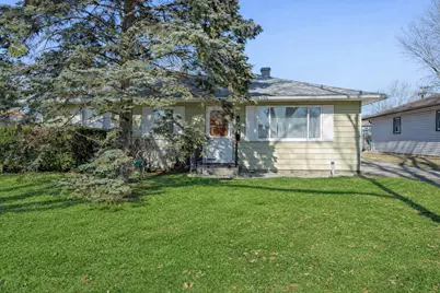 34 Golfview Lane, Carpentersville, IL 60110 - Photo 1