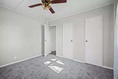 34 Golfview Lane, Carpentersville, IL 60110 - Photo 18