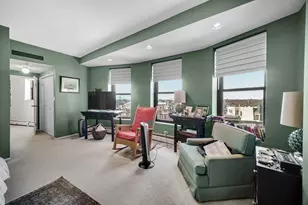 2100 N Lincoln Park W, Chicago, IL 60614 - Photo 10