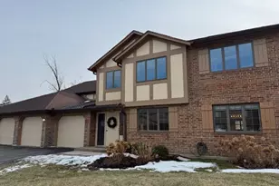7625 W Arquilla Dr, Palos Heights, IL 60463 - Photo 1