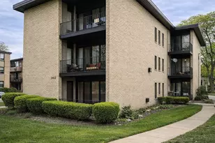 2435 N 76th Ct, Elmwood Park, IL 60707 - Photo 1