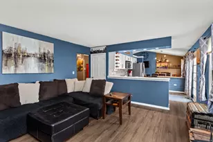 960 Mensching Rd, Roselle, IL 60172 - Photo 12