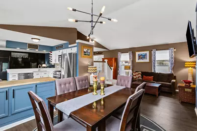 960 Mensching Road, Roselle, IL 60172 - Photo 6