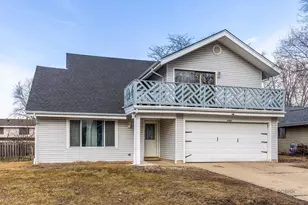 1261 Hialeah Ln, Hanover Park, IL 60133 - Photo 2