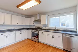 1261 Hialeah Ln, Hanover Park, IL 60133 - Photo 16