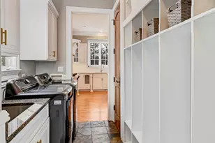 24 E 57th St, Hinsdale, IL 60521 - Photo 20