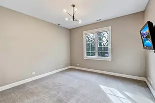 24 E 57th St, Hinsdale, IL 60521 - Photo 32