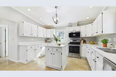 12 Surrey Court, Grayslake, IL 60030 - Photo 8