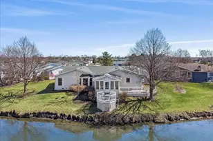 12 Surrey Ct, Grayslake, IL 60030 - Photo 18