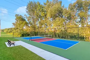 12 Surrey Ct, Grayslake, IL 60030 - Photo 26