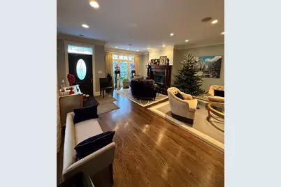 3720 N Marshfield Avenue, Chicago, IL 60613 - Photo 2