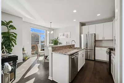 [Address not provided], Palatine, IL 60067 - Photo 4