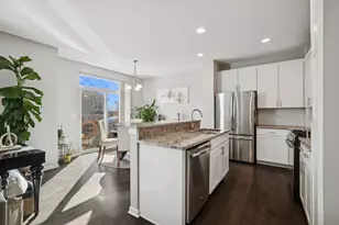 [Address not provided], Palatine, IL 60067 - Photo 4