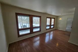 905 Hickory Rd, Woodstock, IL 60098 - Photo 12