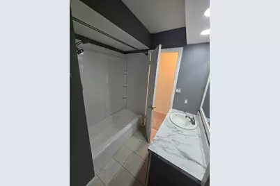 905 Hickory Road, Woodstock, IL 60098 - Photo 18