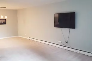 1198 Royal Glen Dr, Glen Ellyn, IL 60137 - Photo 6