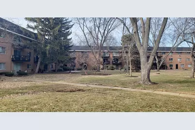 1198 Royal Glen Drive #121-C, Glen Ellyn, IL 60137 - Photo 2