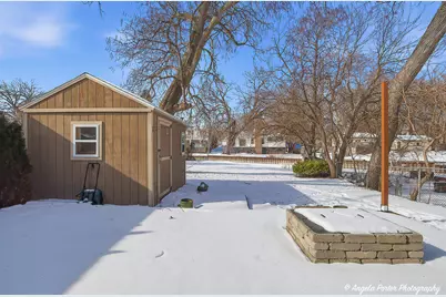 39450 N Circle Avenue, Antioch, IL 60002 - Photo 32