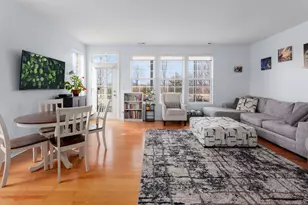 2666 Loren Ct, Algonquin, IL 60102 - Photo 2