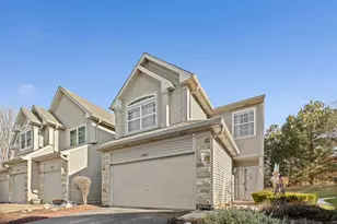 8007 Sierra Woods Ln, Carpentersville, IL 60110 - Photo 2