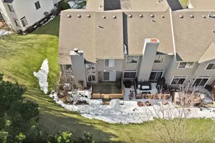 8007 Sierra Woods Ln, Carpentersville, IL 60110 - Photo 34