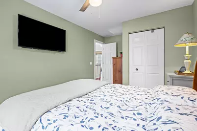 8007 Sierra Woods Lane, Carpentersville, IL 60110 - Photo 20