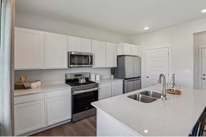 3002 Old Castle Road, Joliet, IL 60435 - Photo 10