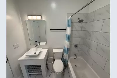 2318 W Bloomingdale Avenue #B, Chicago, IL 60647 - Photo 6