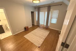 2318 W Bloomingdale Ave, Chicago, IL 60647 - Photo 10