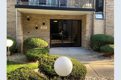 10117 S Cicero Avenue #205, Oak Lawn, IL 60453 - Photo 1