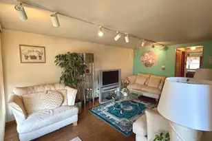 4727 S Lavergne Ave, Chicago, IL 60638 - Photo 2