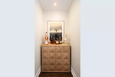 2650 N Lakeview Avenue #2103, Chicago, IL 60614 - Photo 8