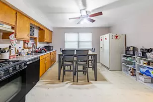 1109 Frederick St, Joliet, IL 60435 - Photo 6