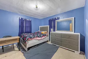 1109 Frederick St, Joliet, IL 60435 - Photo 10