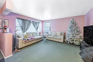 1109 Frederick St, Joliet, IL 60435 - Photo 4