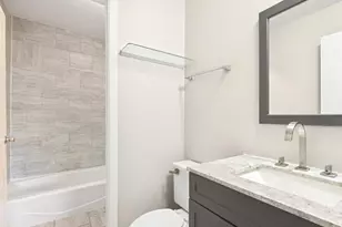 11 Echo Ct, Vernon Hills, IL 60061 - Photo 8