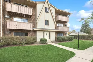 11 Echo Ct, Vernon Hills, IL 60061 - Photo 2