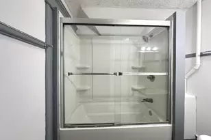 408 S Gardiner Ave, Rockford, IL 61104 - Photo 14