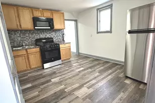 408 S Gardiner Ave, Rockford, IL 61104 - Photo 10