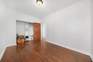 7250 N Rogers Ave, Chicago, IL 60645 - Photo 8