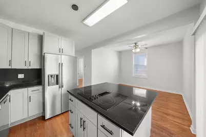 7250 N Rogers Avenue #1, Chicago, IL 60645 - Photo 6