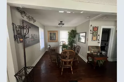 838 Glidden Avenue, Dekalb, IL 60115 - Photo 2