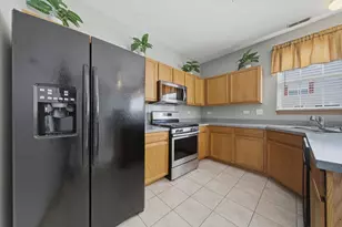 2258 Graystone Dr, Joliet, IL 60431 - Photo 4