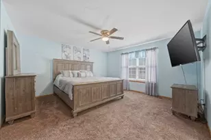 2258 Graystone Dr, Joliet, IL 60431 - Photo 10