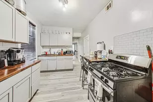 1121 N Lawndale Ave, Chicago, IL 60651 - Photo 26