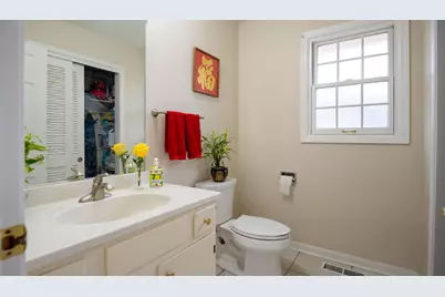 1346 Wessling Drive, Northbrook, IL 60062 - Photo 20